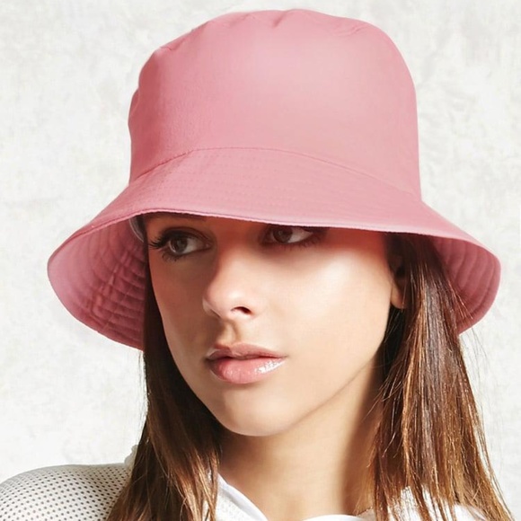 Forever 21 Accessories - Forever 21 Buckle Hat